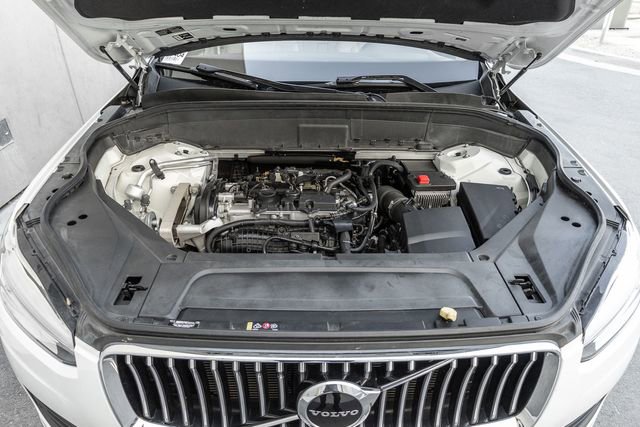 Used 2020 Volvo XC90 T5 Momentum image 16