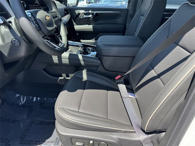 New 2025 Chevrolet Suburban Premier image 11
