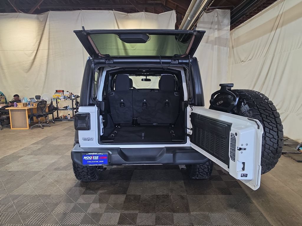 Used 2022 Jeep Wrangler Unlimited Sport AWD/4WD image 19