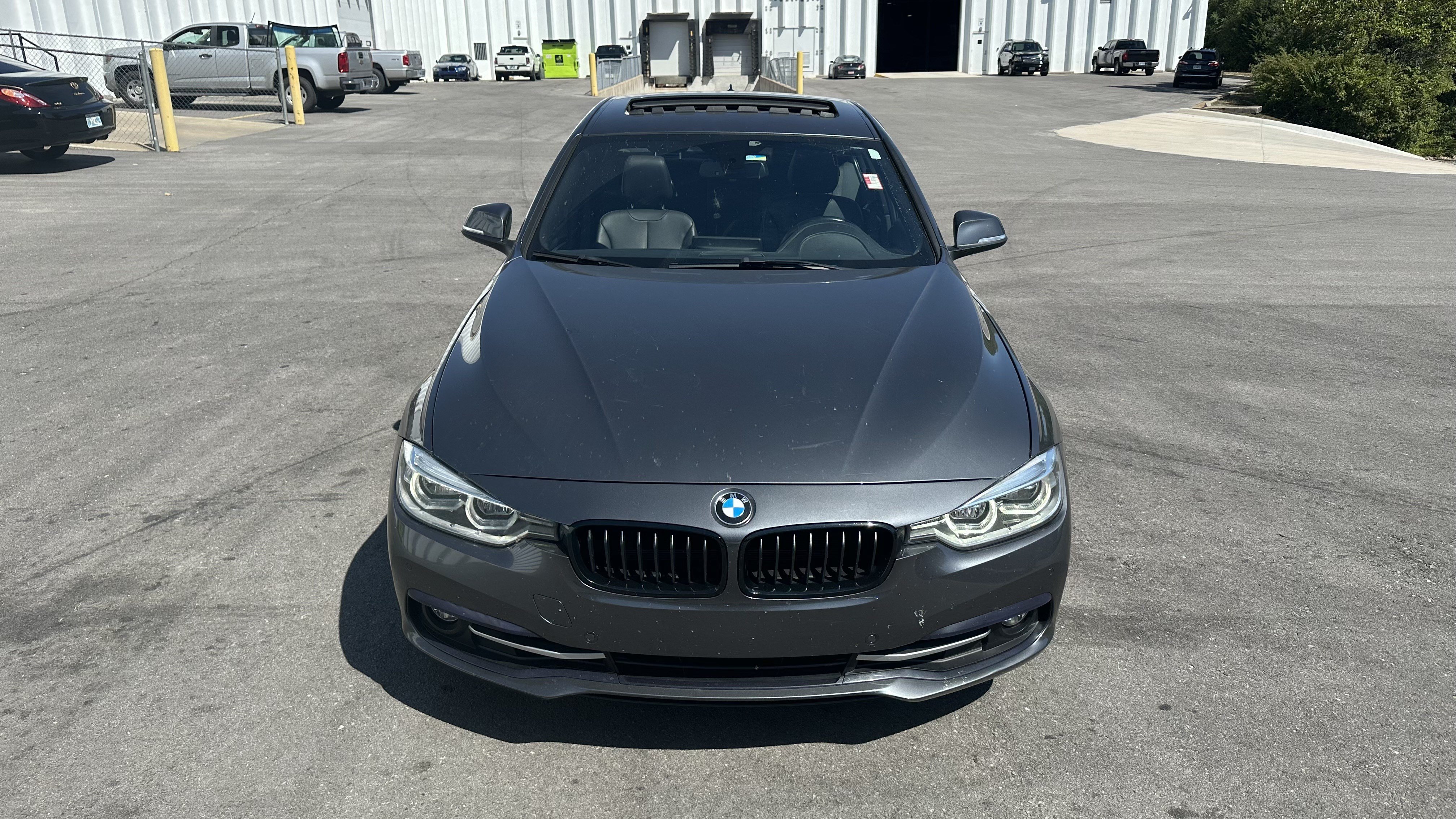 Used 2018 BMW 330i xDrive Sedan w/ Convenience Package AWD/4WD image 3