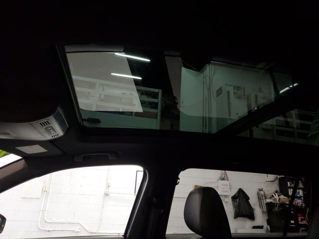 Used 2020 Volkswagen Tiguan SEL Premium R-Line w/ 3rd Row Seat Package image 22