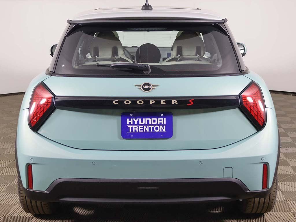 Used 2025 MINI Cooper S image 13