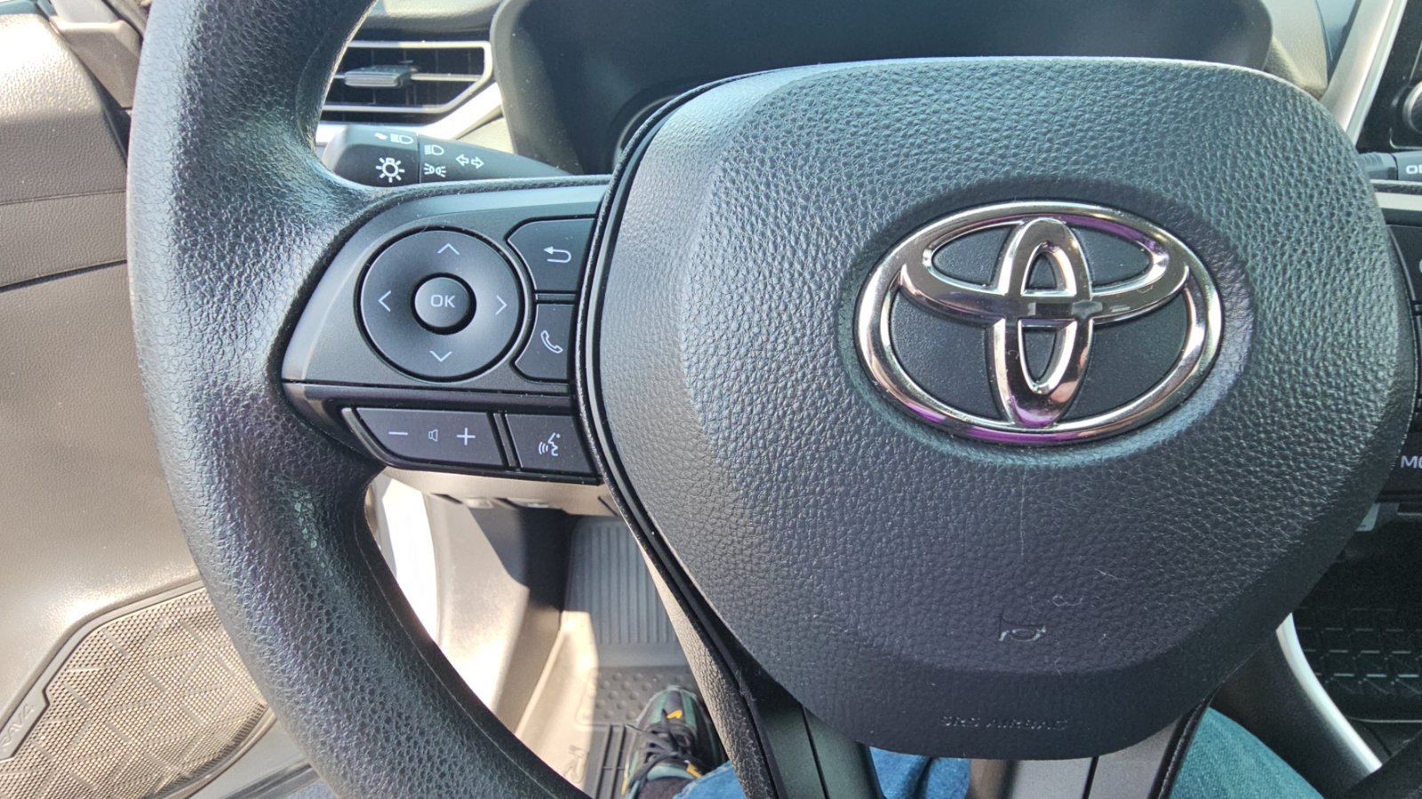 Certified 2025 Toyota RAV4 XLE AWD/4WD image 11