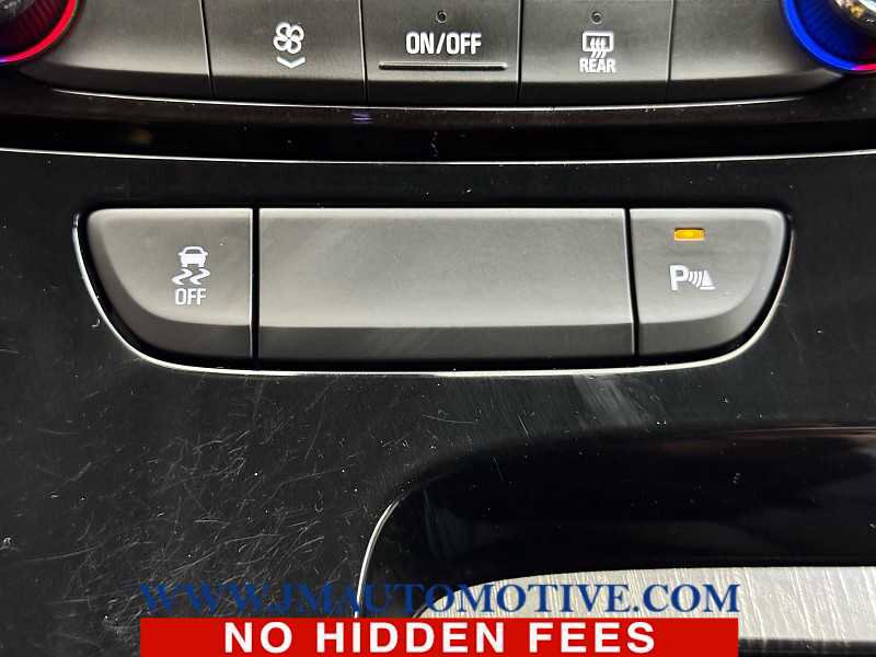 Used 2019 Buick LaCrosse Essence w/ Sights and Sounds Package image 31