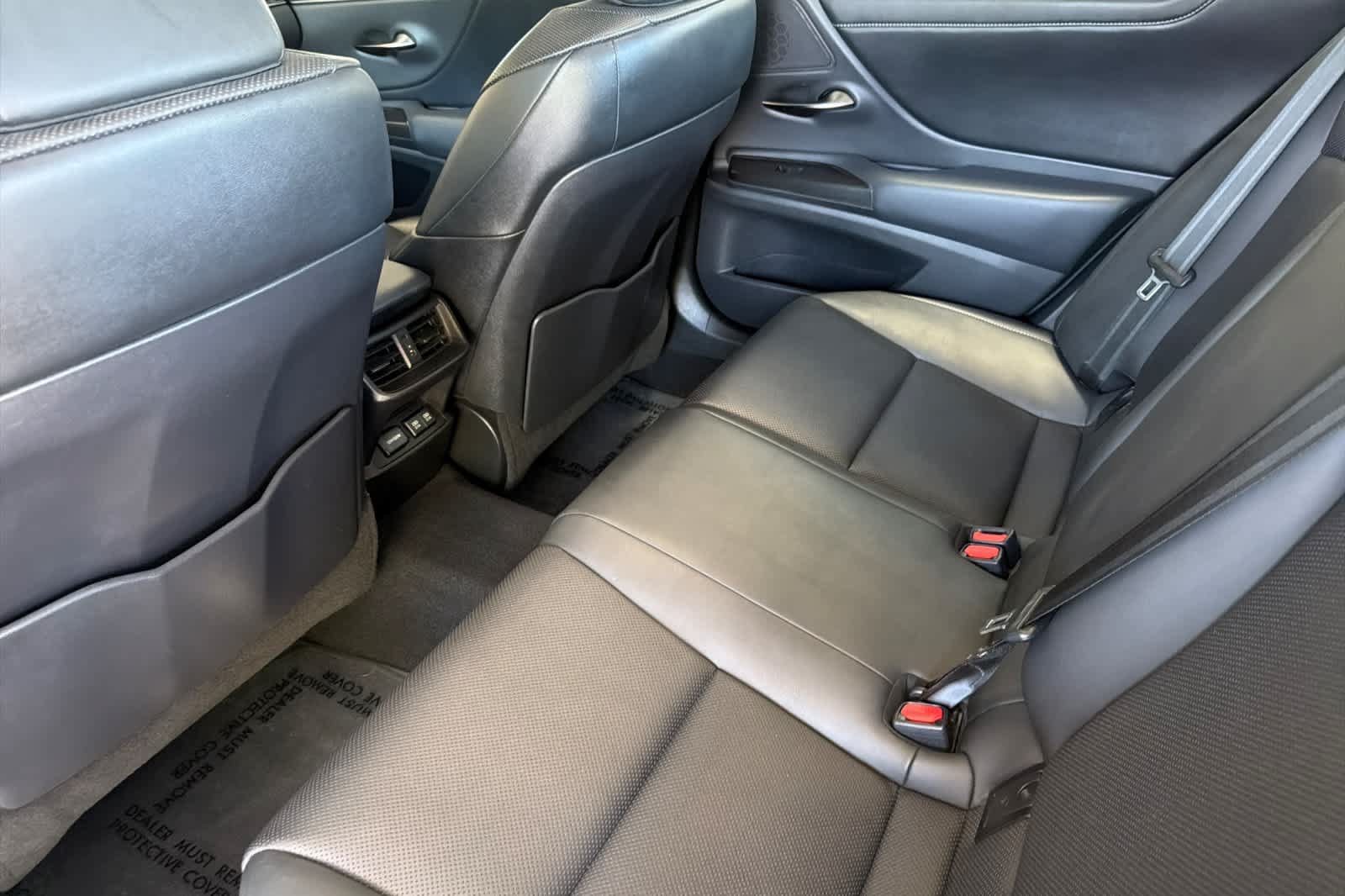 Used 2019 Lexus ES 350 w/ Premium Package FWD image 4