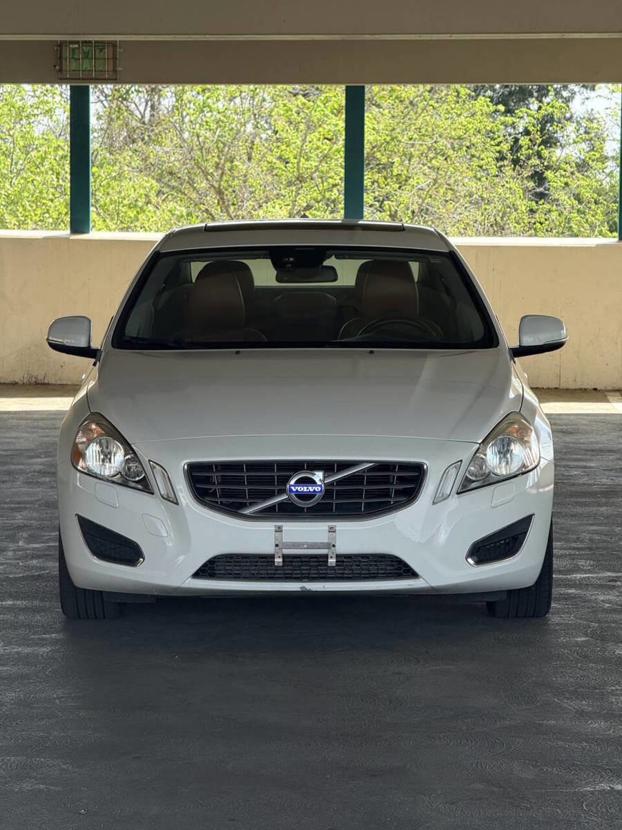 Used 2013 Volvo S60 T5 Premier Plus image 2