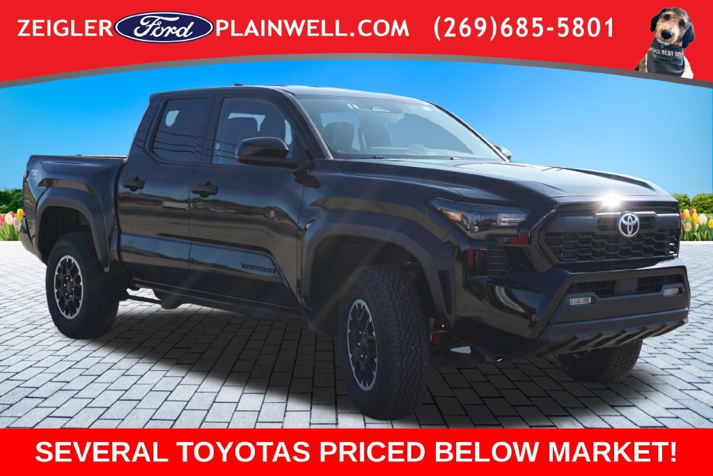 Used 2025 Toyota Tacoma TRD Off-Road AWD/4WD image 7