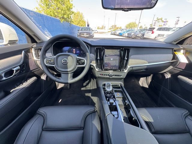 New 2026 Volvo V90 B6 Cross Country Ultra w/ Climate Package image 22