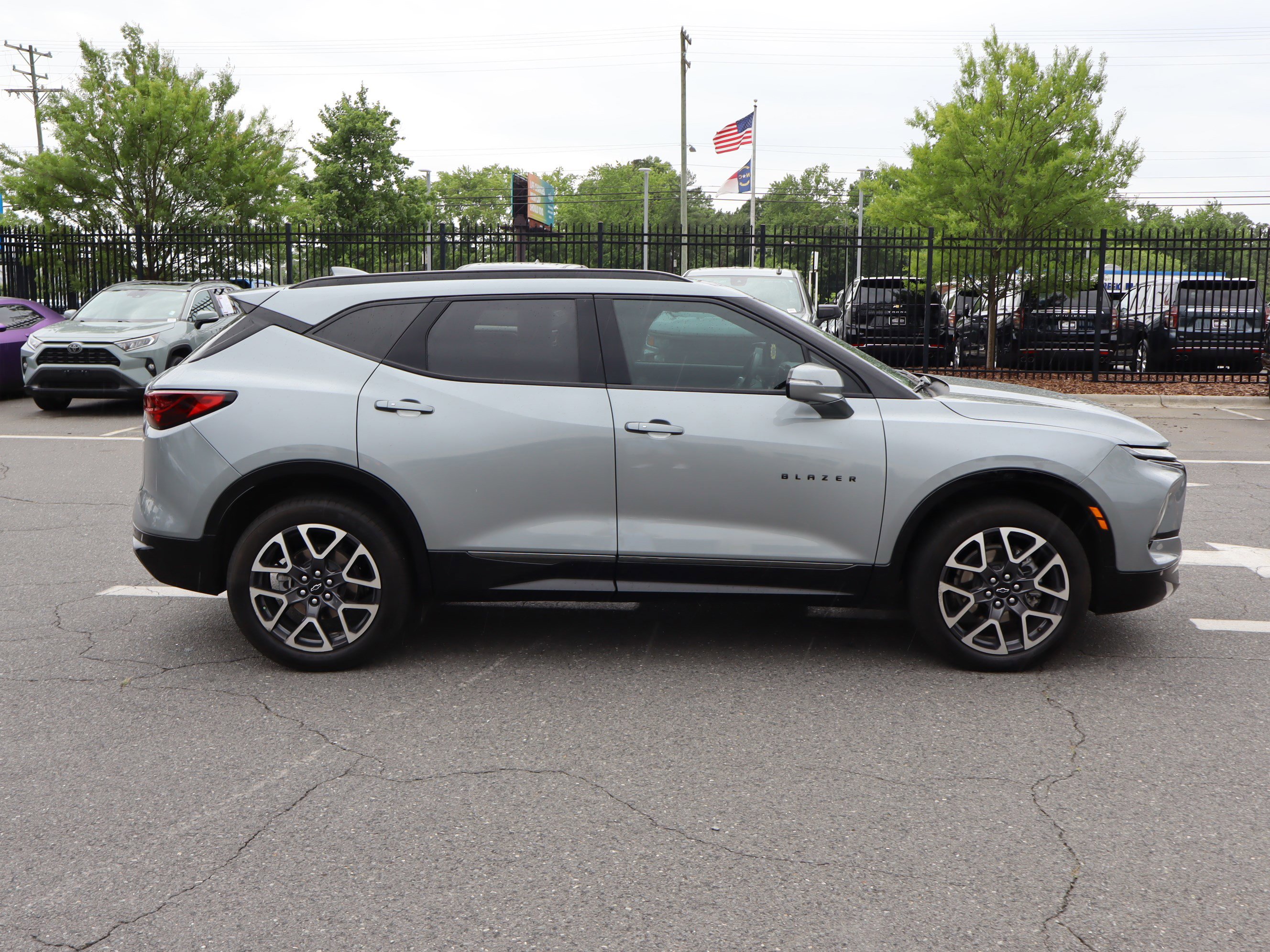 Used 2024 Chevrolet Blazer RS w/ Driver Confidence II Package FWD image 22
