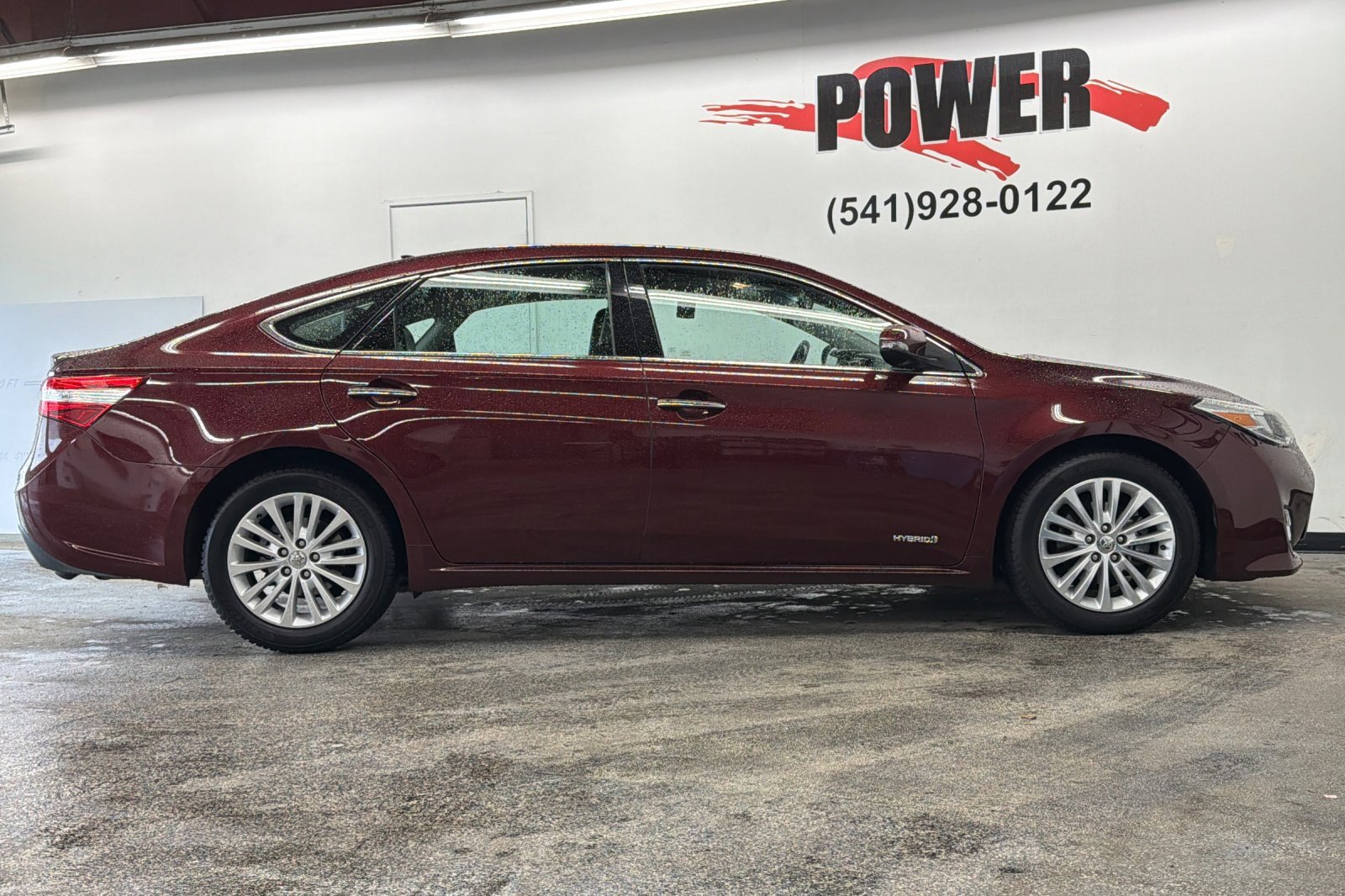 Used 2014 Toyota Avalon Limited image 2