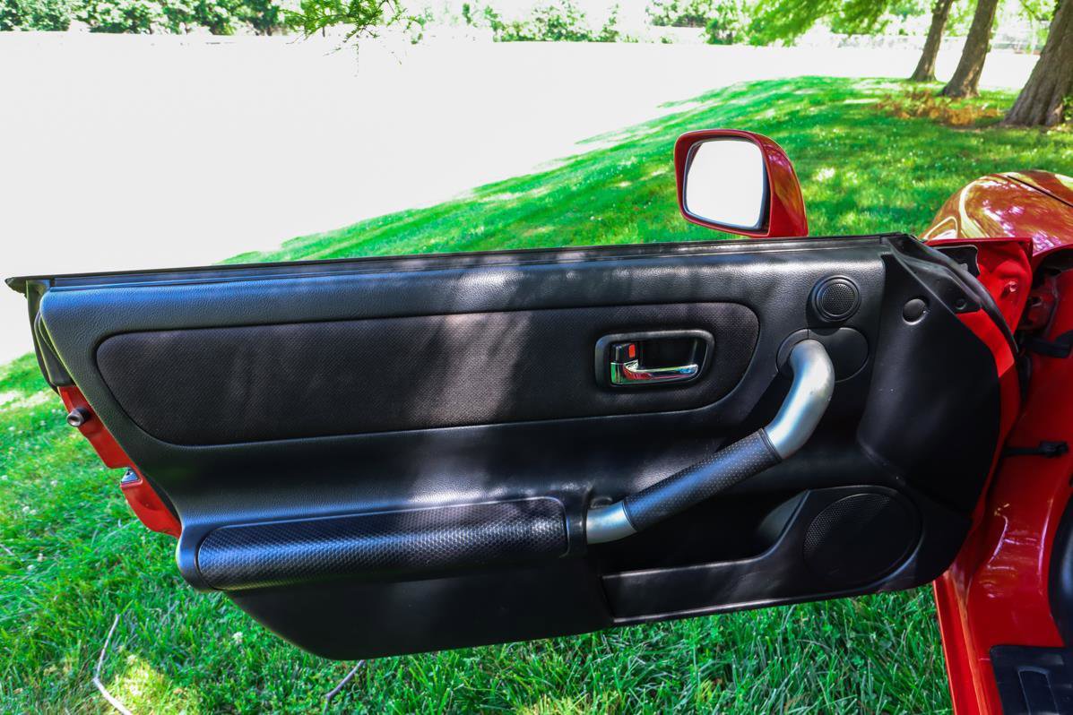 Used 2000 Toyota MR2 Base image 34