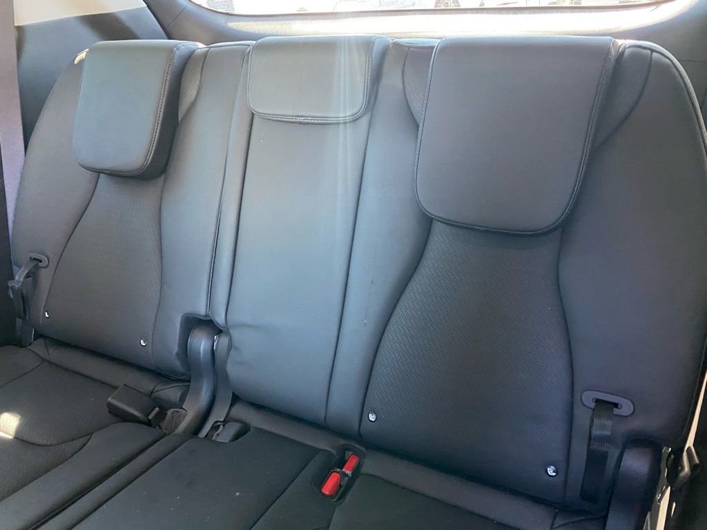 Used 2025 Kia Carnival SX Prestige image 26