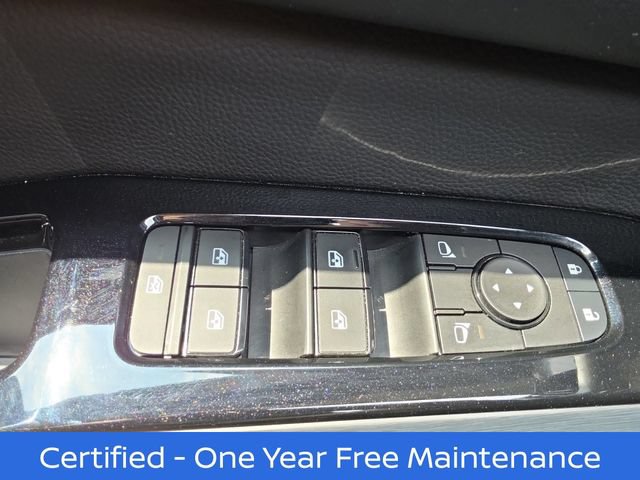 Certified 2025 Nissan Pathfinder SL FWD image 30