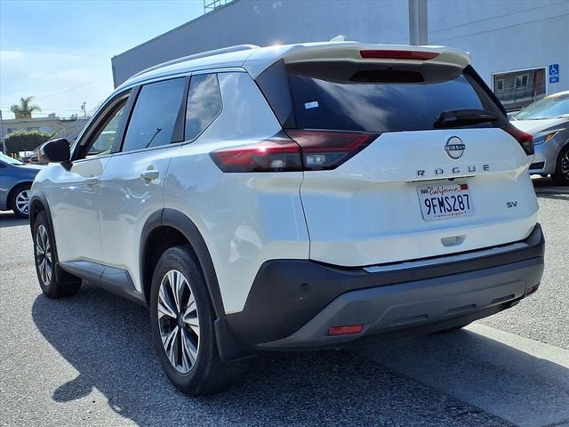 Used 2023 Nissan Rogue SV w/ SV Premium B Package FWD image 3