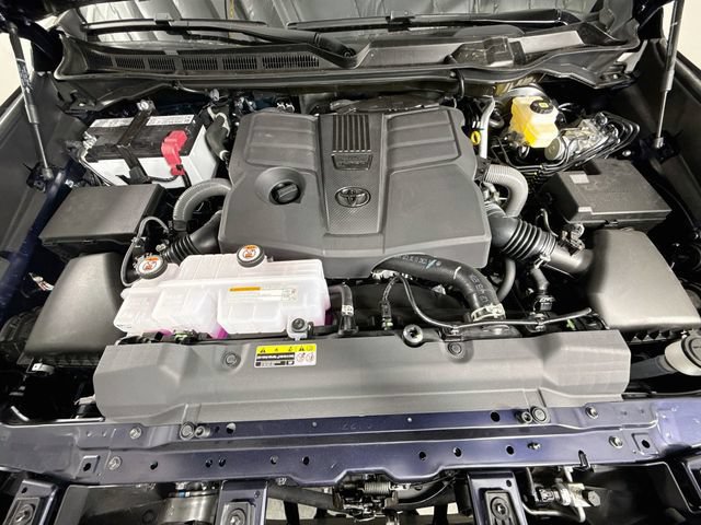 New 2026 Toyota Tundra SR5 w/ SR5 Convenience Package AWD/4WD image 28