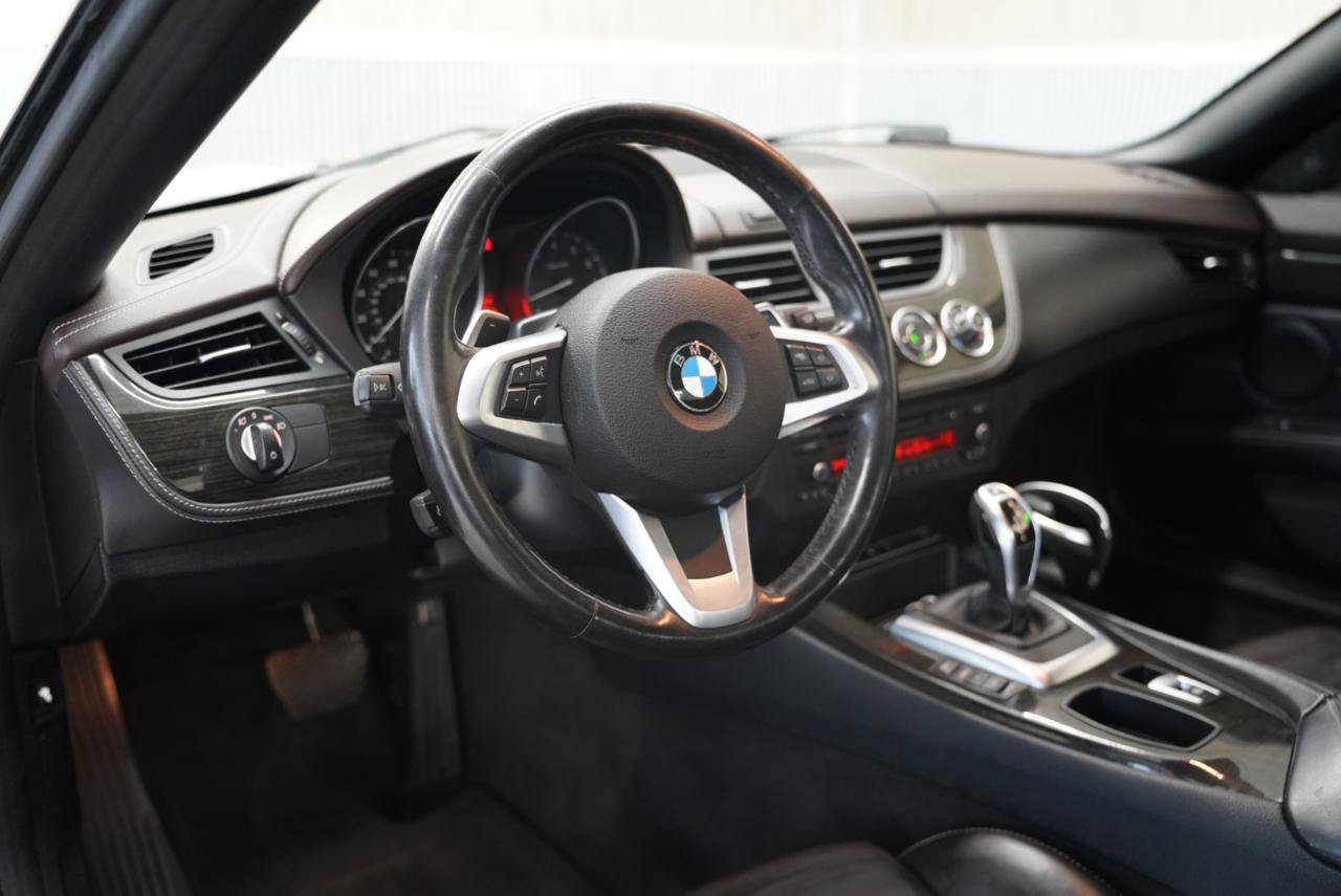 Used 2012 BMW Z4 sDrive28i RWD image 16