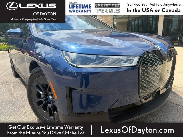 Used 2023 BMW iX xDrive50 w/ Premium Package AWD/4WD image 1