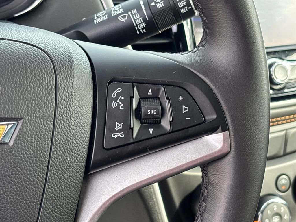 Used 2021 Chevrolet Trax LT w/ Sport Edition image 25