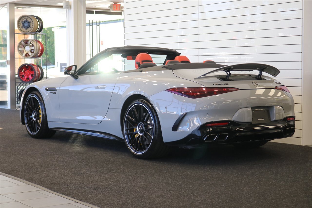 Used 2023 Mercedes-Benz SL 63 AMG 4MATIC w/ Driver Assistance Package image 10