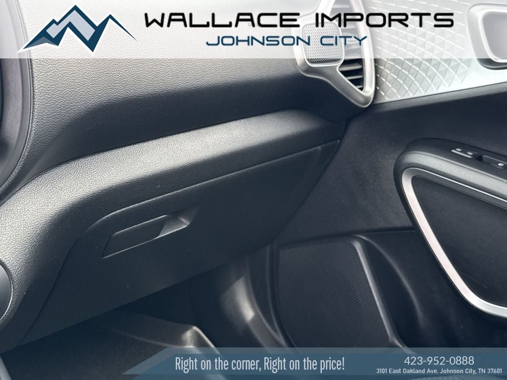 Used 2024 Kia Soul LX w/ Option Group 015 FWD image 19