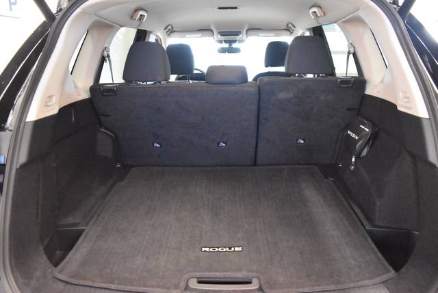 Used 2025 Nissan Rogue SV AWD/4WD image 16