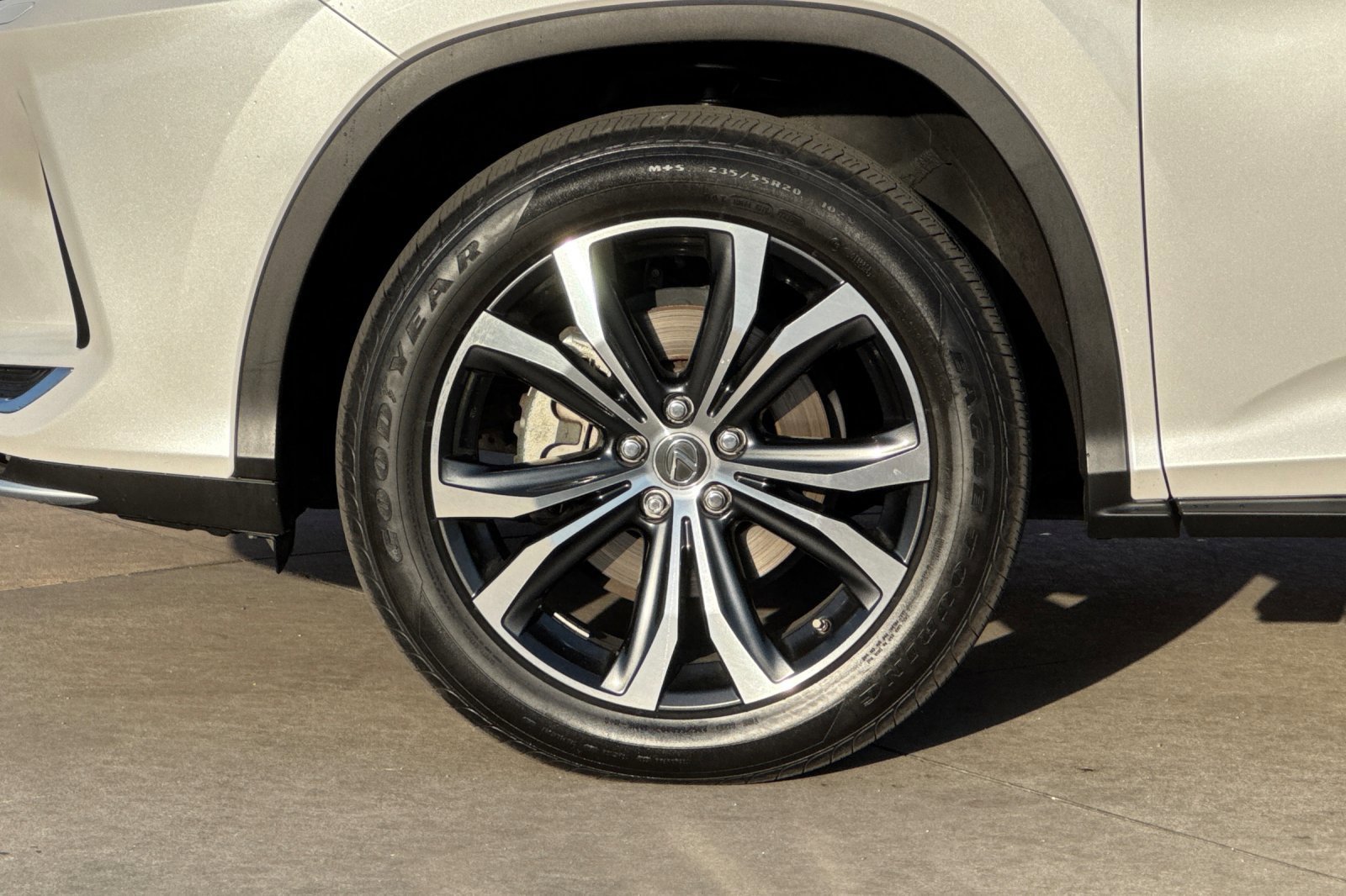 Used 2022 Lexus RX 350L FWD w/ Premium Package image 28