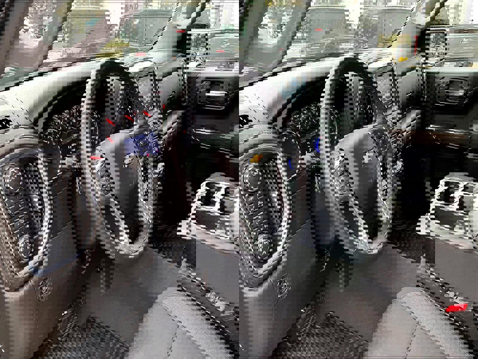 Used 2022 Chevrolet Silverado 1500 LT image 8