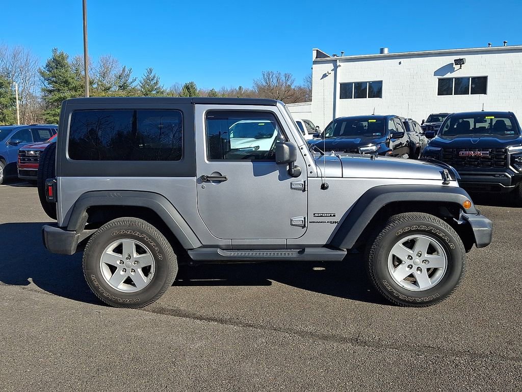 Used 2018 Jeep Wrangler Sport image 7