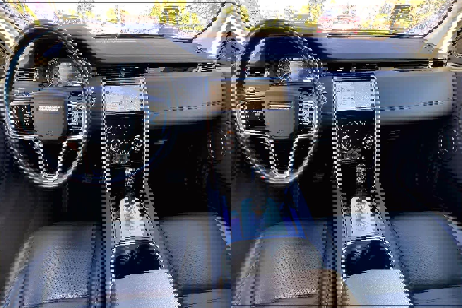 Used 2021 Land Rover Discovery Sport S image 14