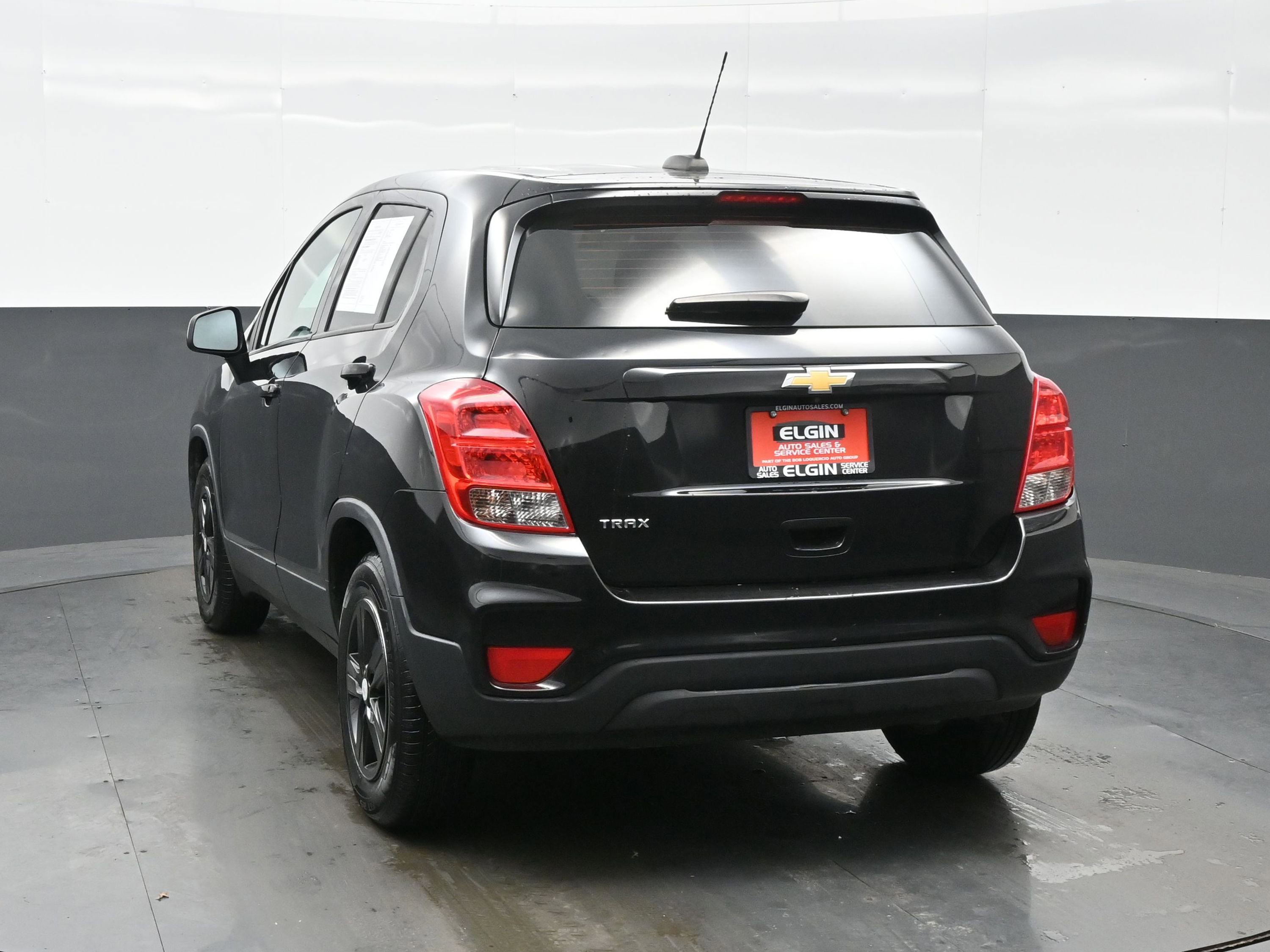 Used 2021 Chevrolet Trax LS image 4