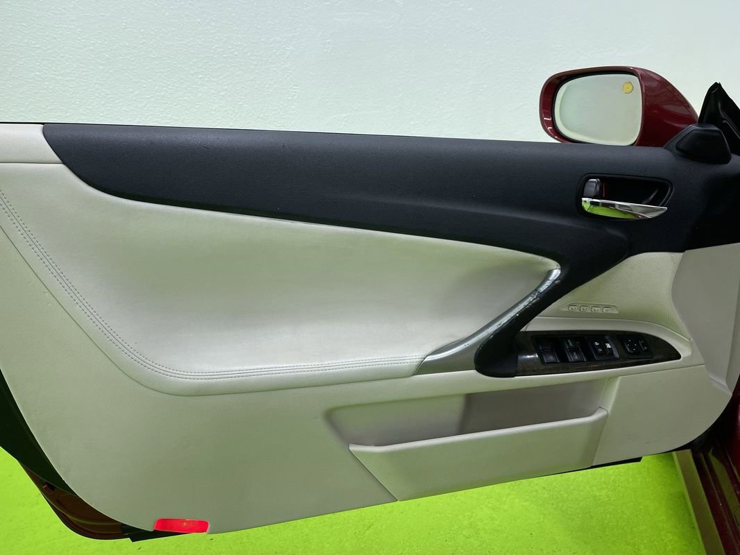 Used 2010 Lexus IS 250C image 16