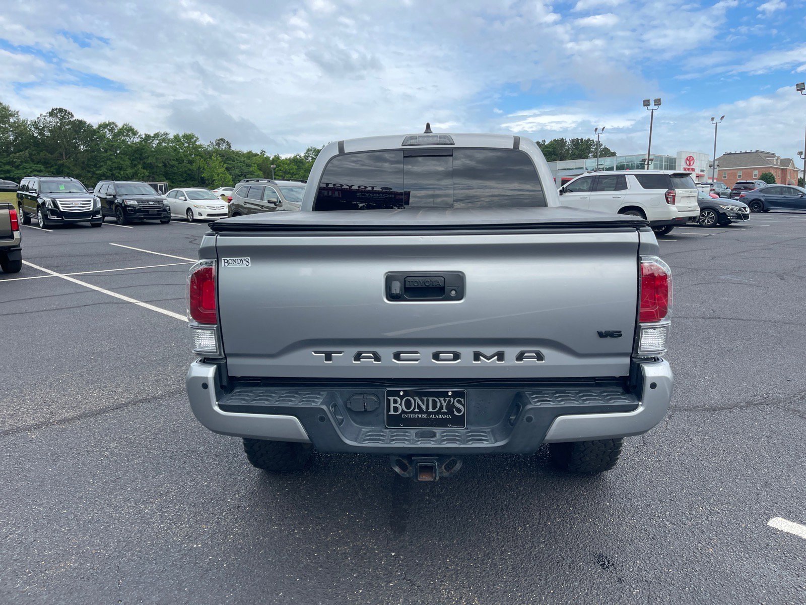 Used 2021 Toyota Tacoma TRD Off-Road w/ Technology Package AWD/4WD image 15