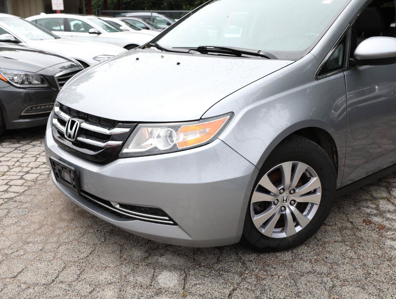 Used 2016 Honda Odyssey EX-L image 2