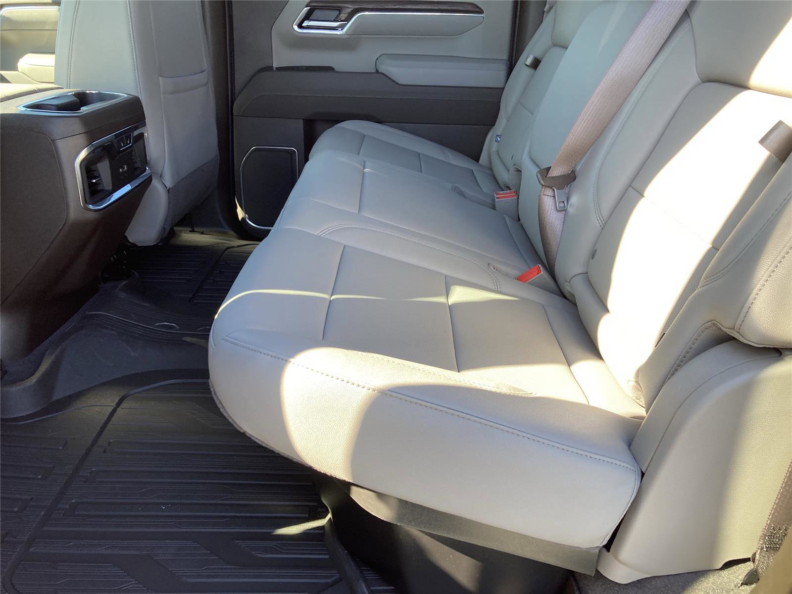 New 2026 GMC Sierra 1500 SLT w/ SLT Premium Plus Package image 22