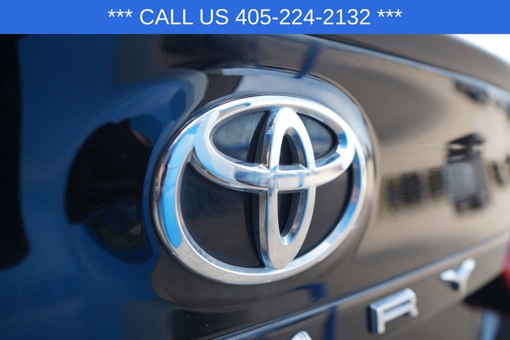 Used 2021 Toyota Camry SE image 5