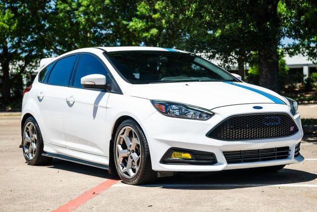 Used 2016 Ford Focus ST image 7