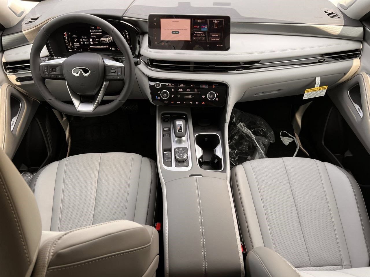 New 2027 INFINITI QX60 Luxe FWD image 9