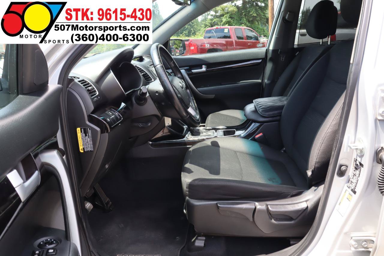 Used 2015 Kia Sorento LX AWD/4WD image 13