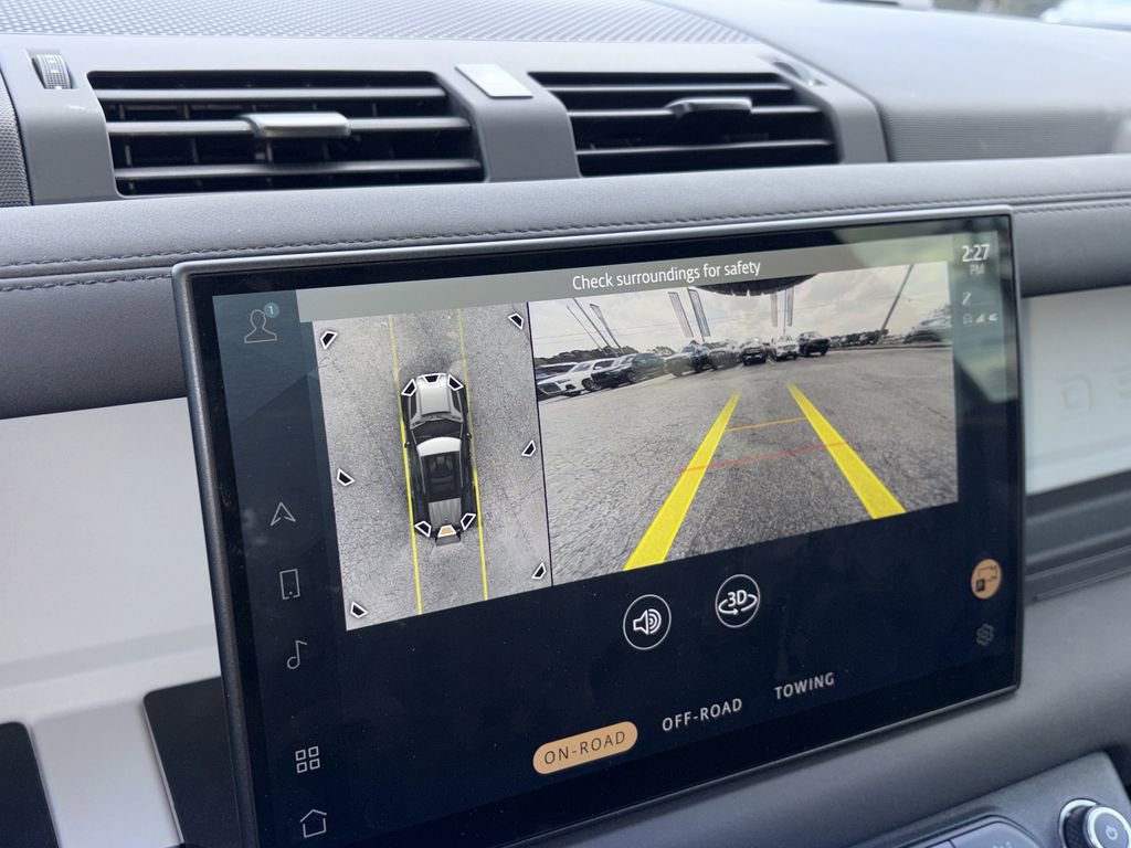 Used 2025 Land Rover Defender 110 S image 7