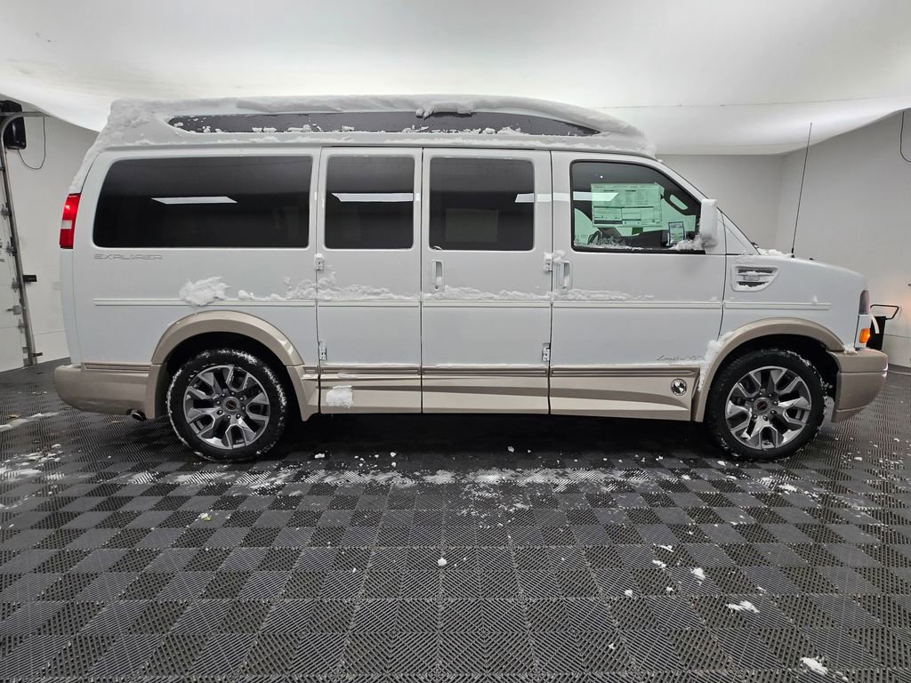 New 2025 GMC Savana 2500 w/ Driver Convenience Package image 10