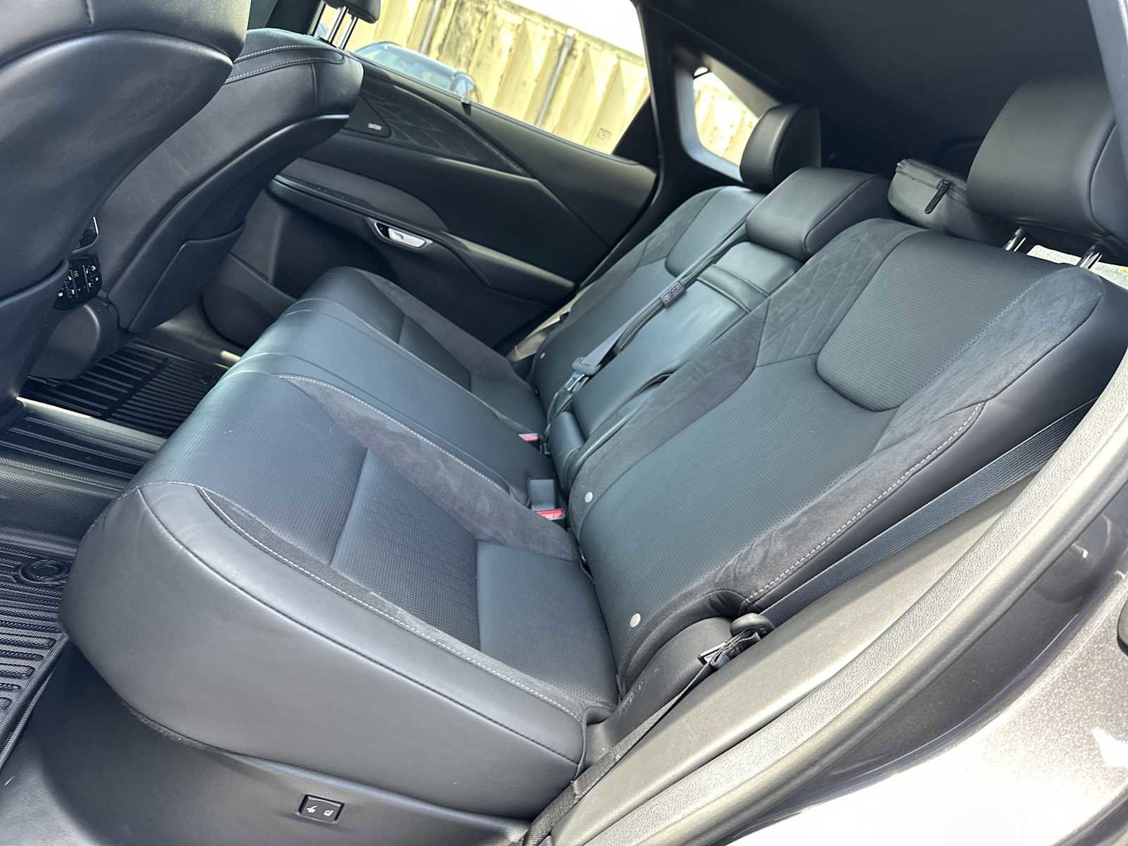 Used 2024 Lexus RX 350 FWD w/ Convenience Package image 22