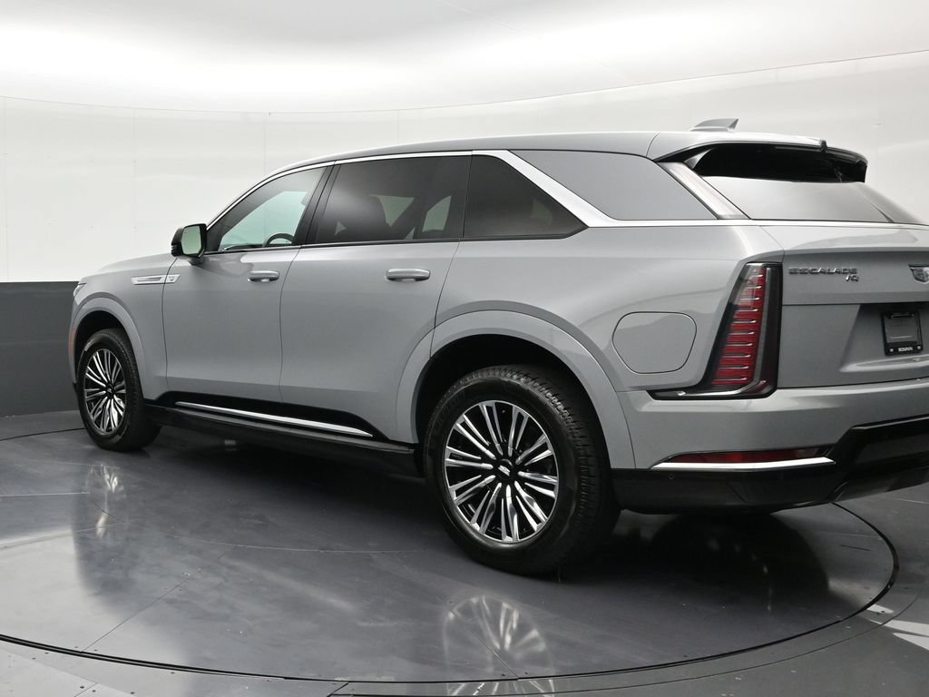 Certified 2026 Cadillac Escalade IQ Luxury 1 AWD/4WD image 3