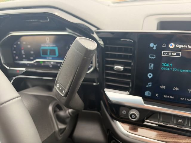 Used 2025 Chevrolet Silverado 1500 LT AWD/4WD image 24