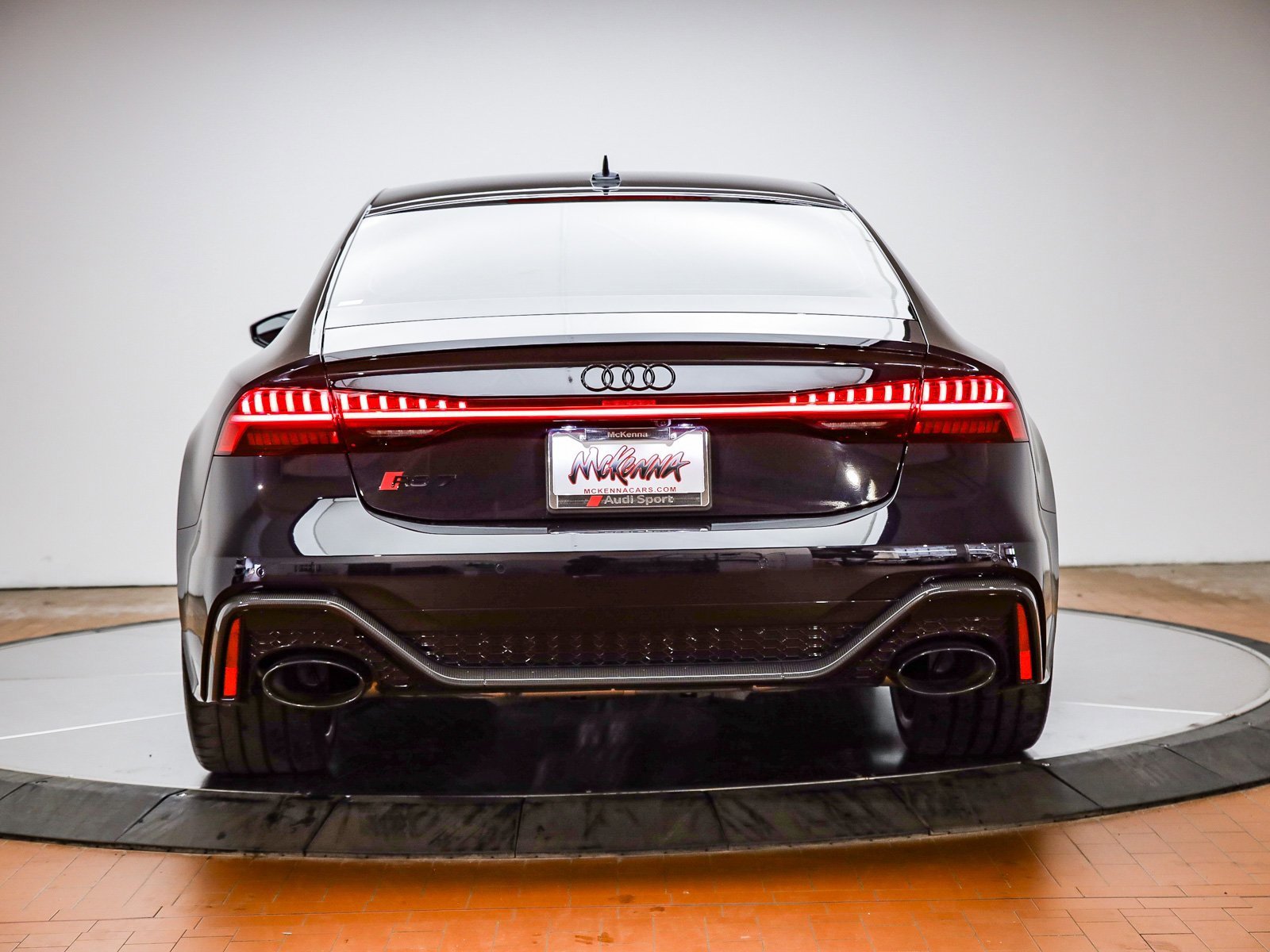 Used 2024 Audi RS 7 Performance w/ Bronze Edition image 18