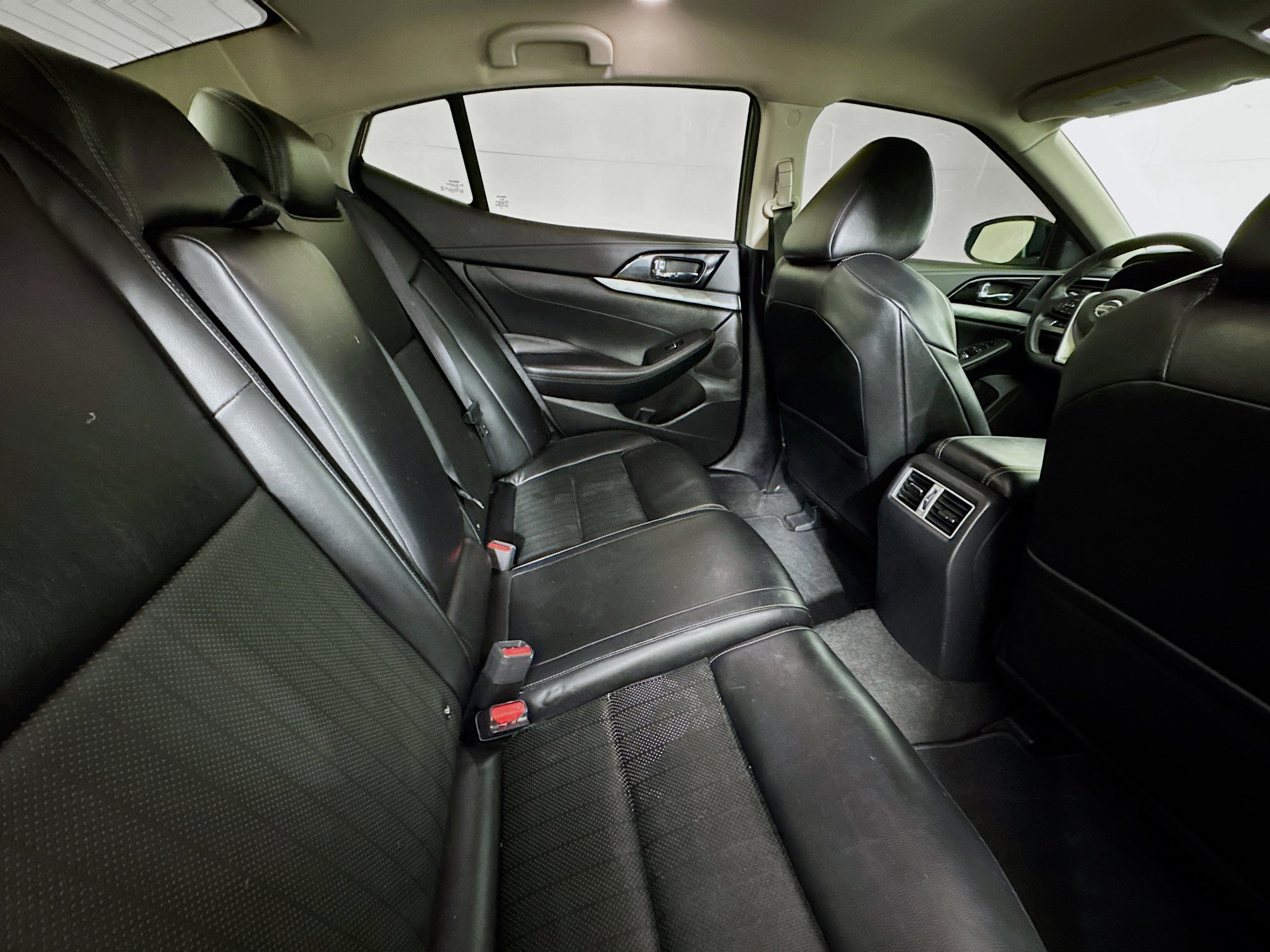 Used 2022 Nissan Maxima SV w/ Floor Mat Group FWD image 25