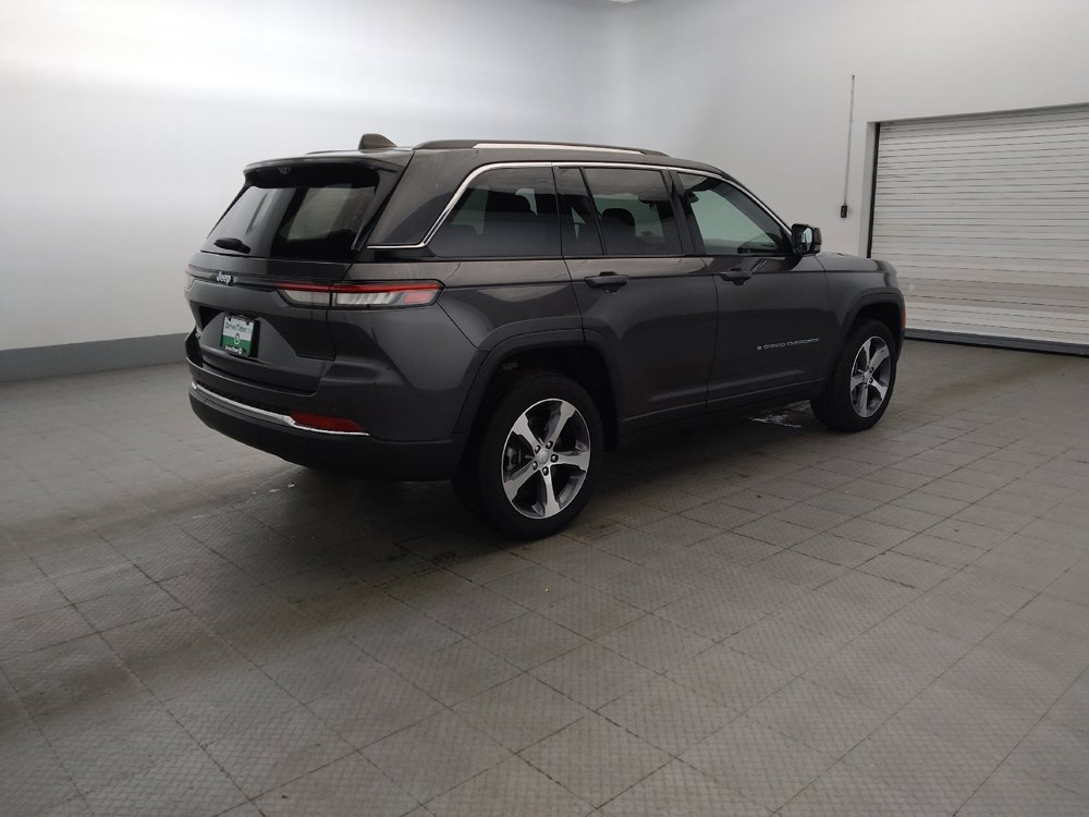 Used 2022 Jeep Grand Cherokee Limited 4xe w/ Luxury Tech Group II AWD/4WD image 10