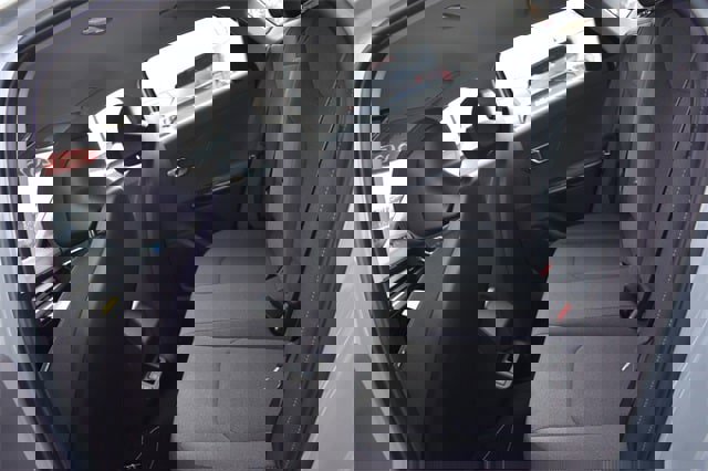 New 2025 Kia K4 LXS image 15