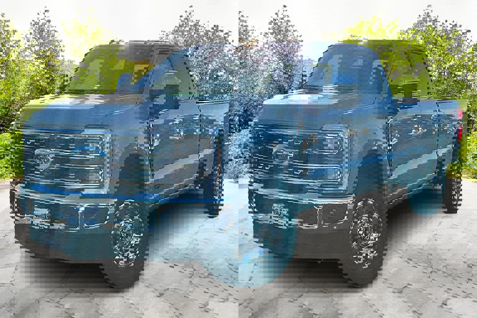 New 2026 Ford F350 Lariat w/ Lariat Ultimate Package image 2