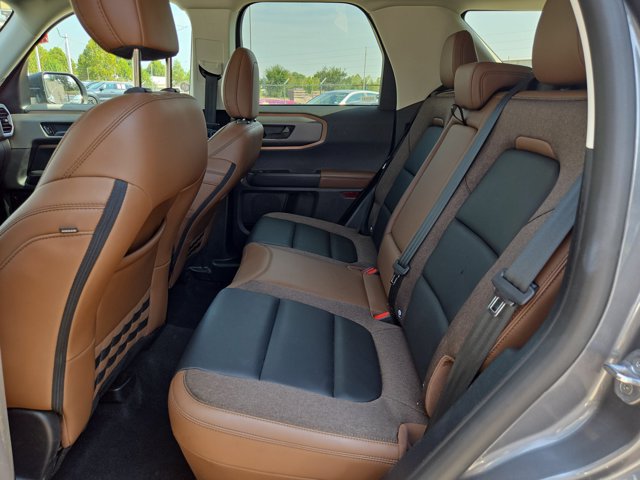 Used 2025 Ford Bronco Sport Outer Banks AWD/4WD image 17
