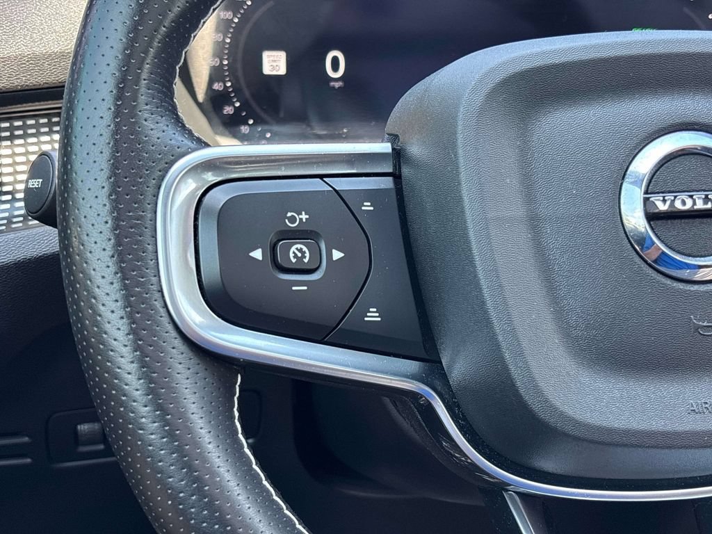 Used 2021 Volvo XC40 P8 Recharge w/ Advanced Package AWD/4WD image 25